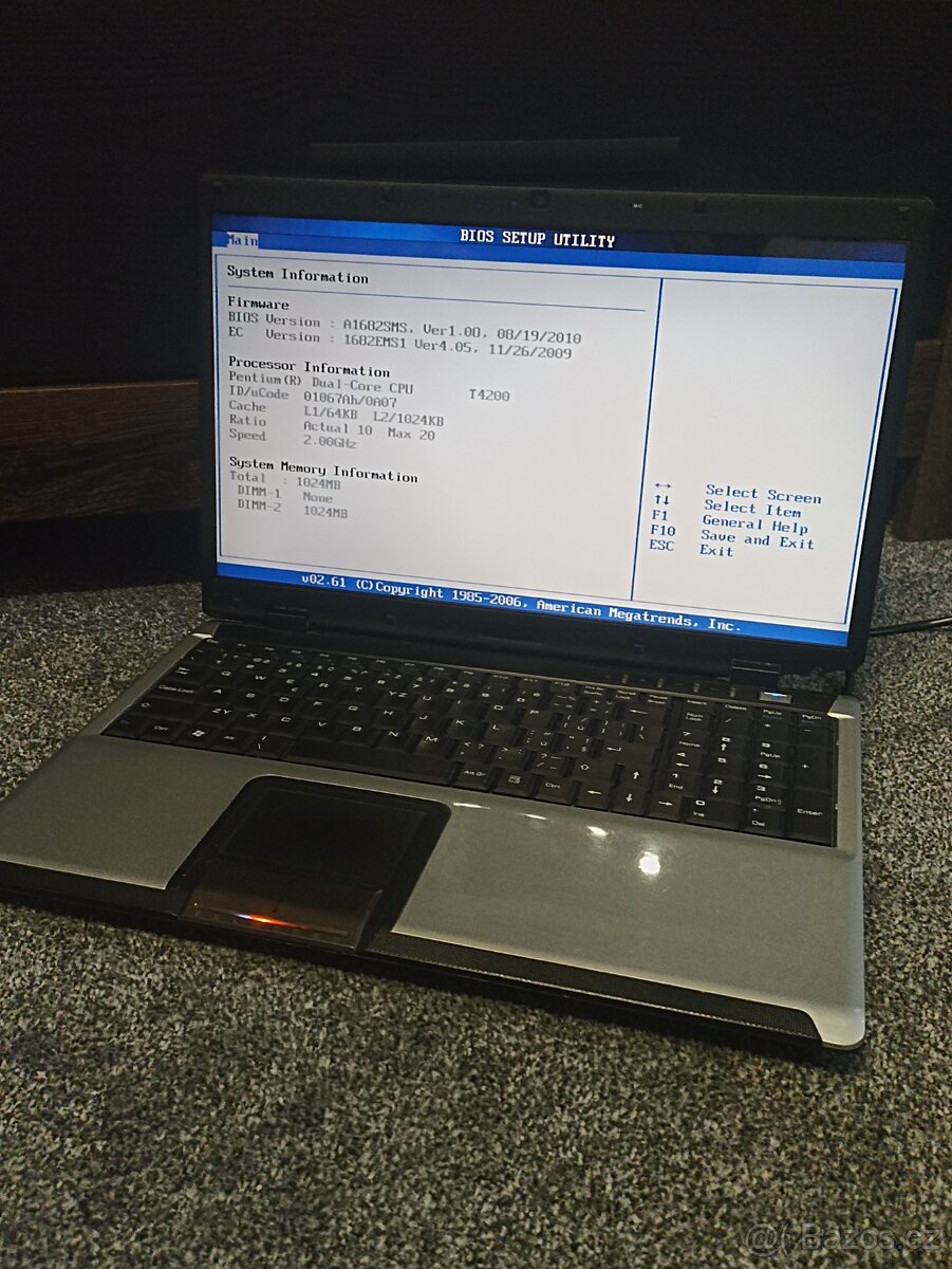 Funkční notebook MSI na náhradní díly - 13