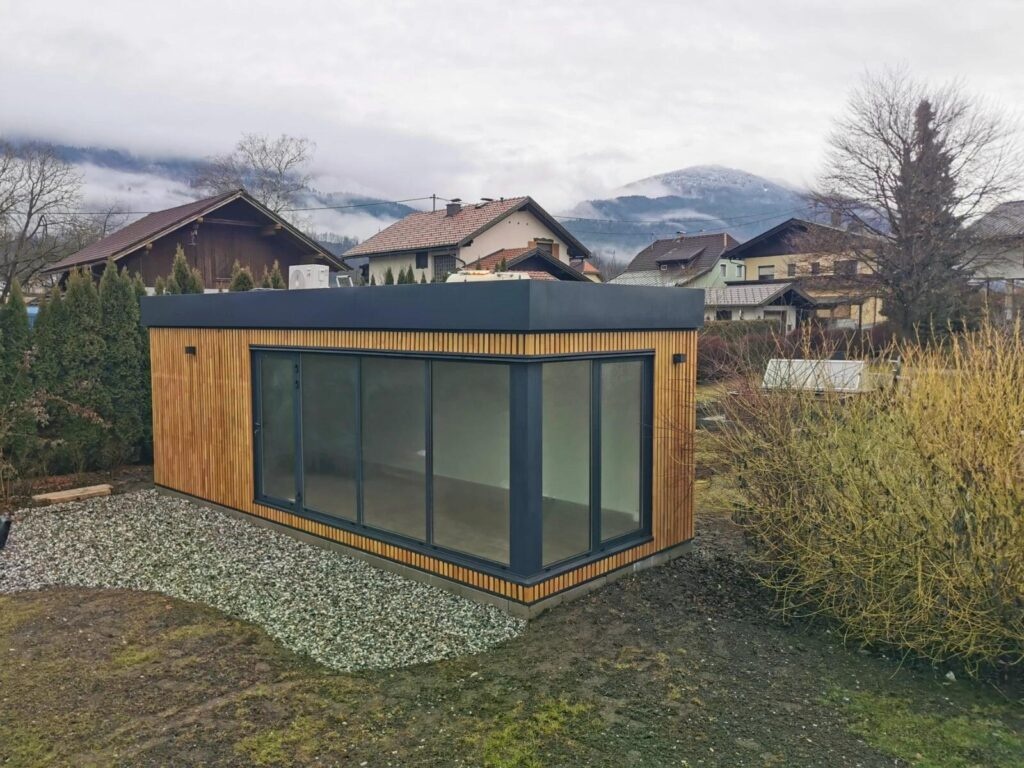 Celoroční moderní kontejnery - 13