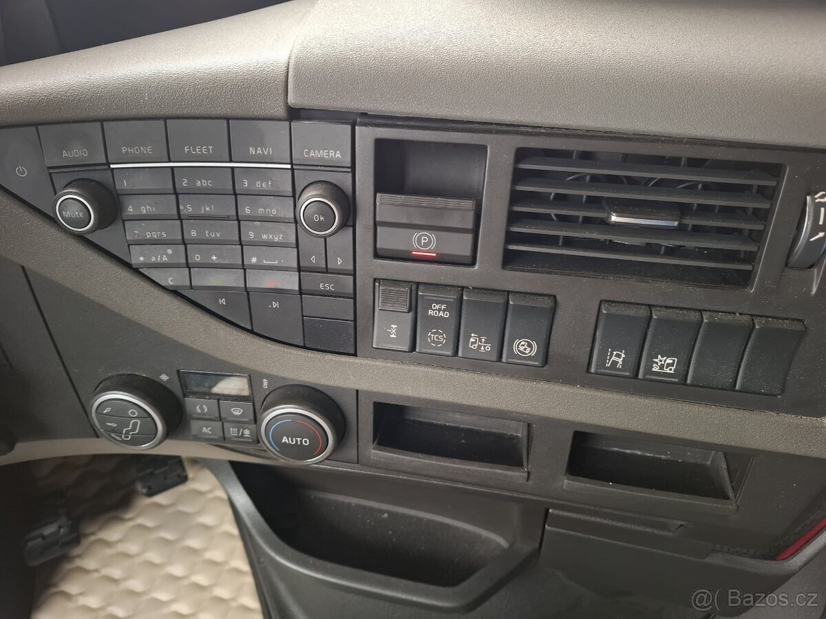 Tahač Volvo FH13 + návěs Kögel - 13