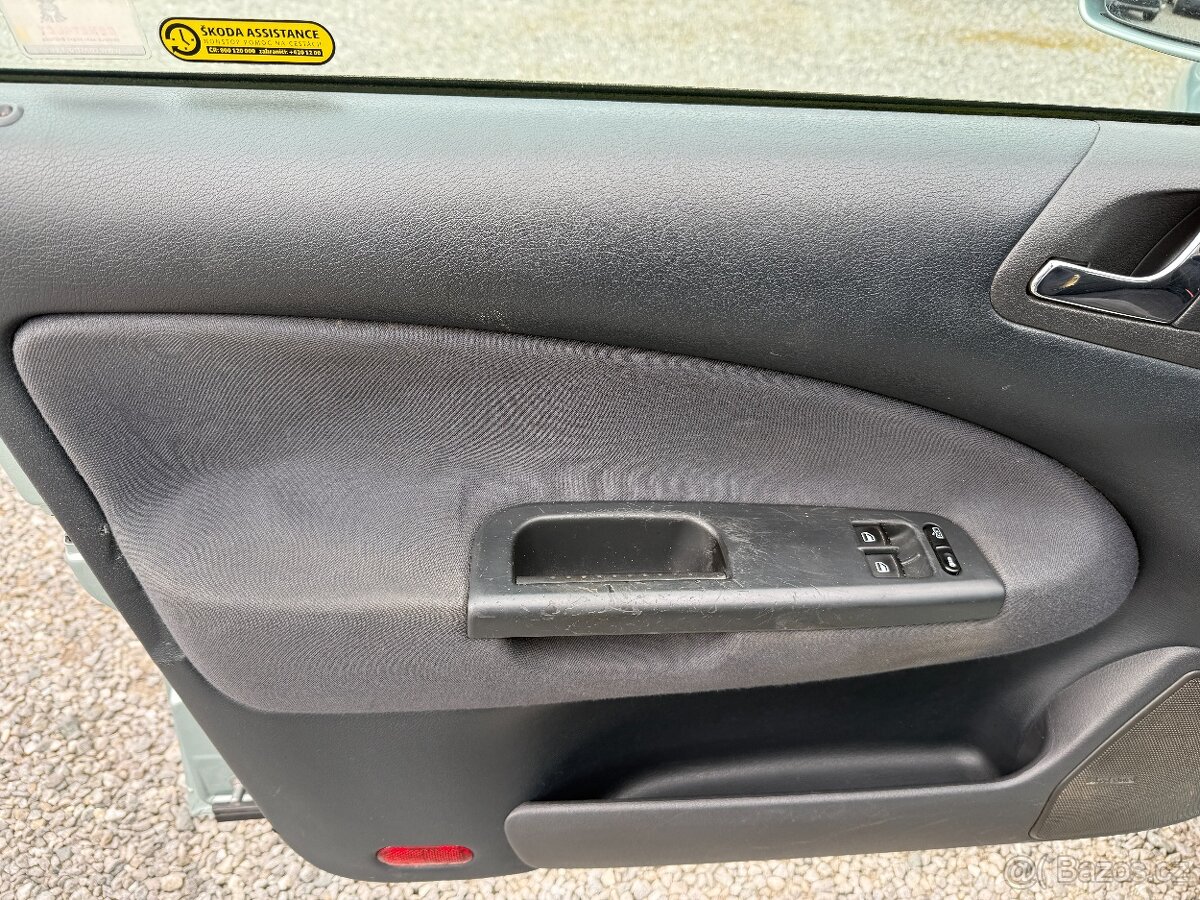 Škoda Octavia TOUR 1.6MPi 75kW 2009 ČR - 13