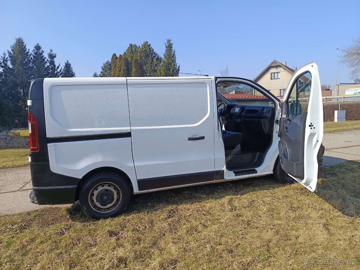 OPEL VIVARO - 13