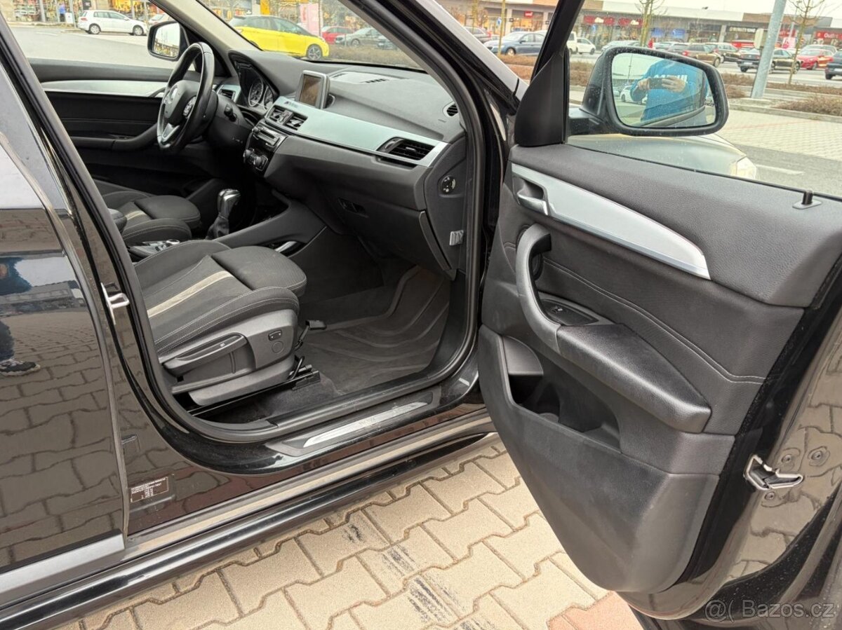 BMW X1 xDrive 20d 140kw ČR - 13