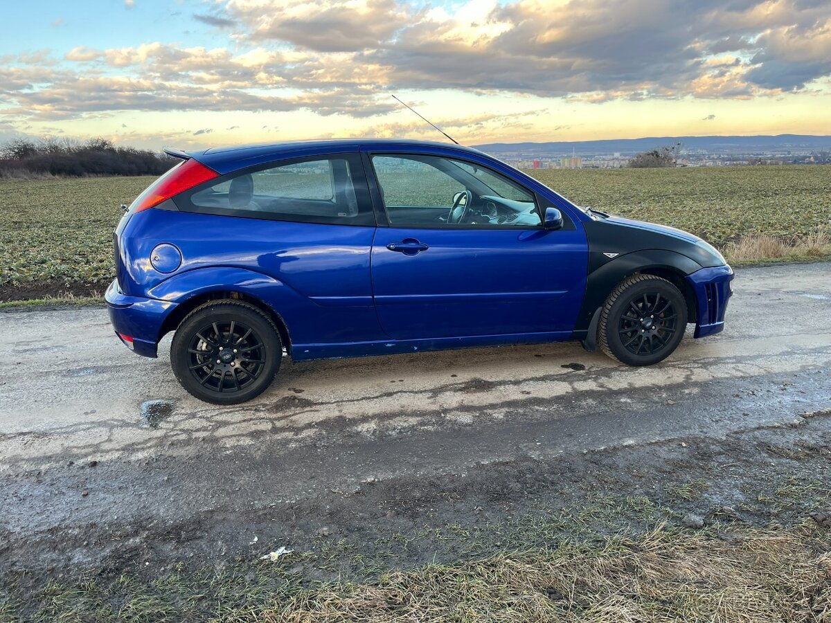 Ford Focus 1.6 74kW - 13