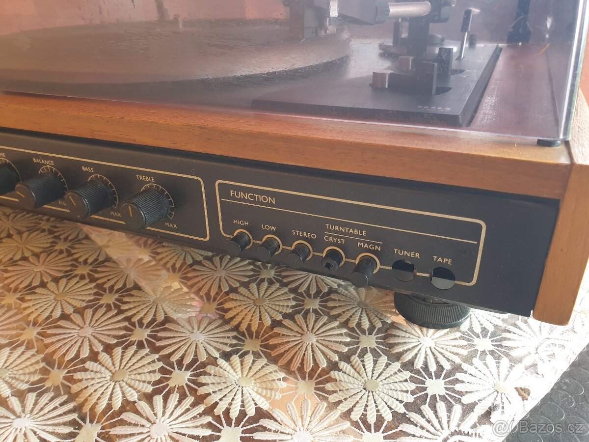 Gramofon tesla NZC 431 - 13