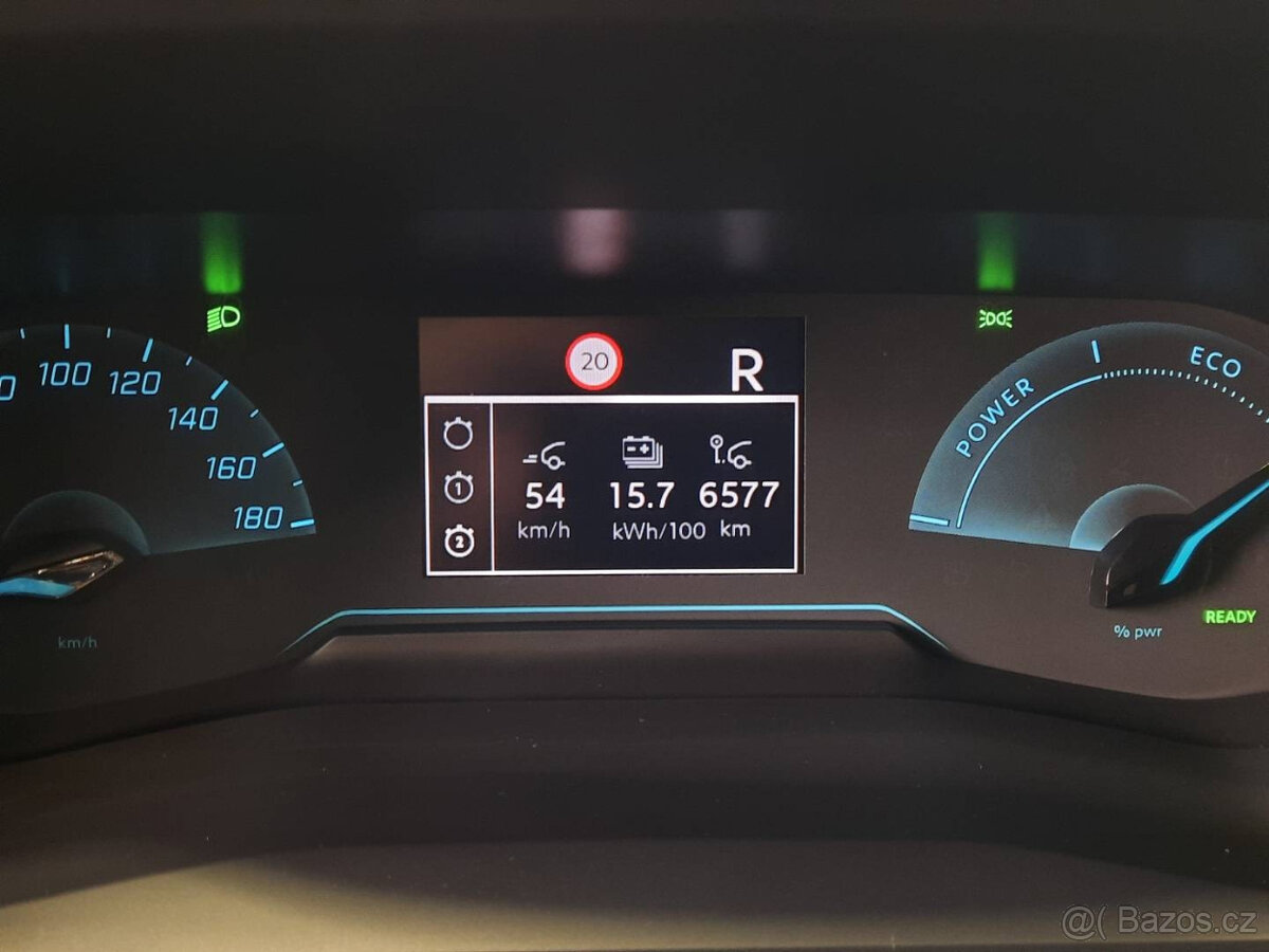 Peugeot 208 e - Elektromobil - 13