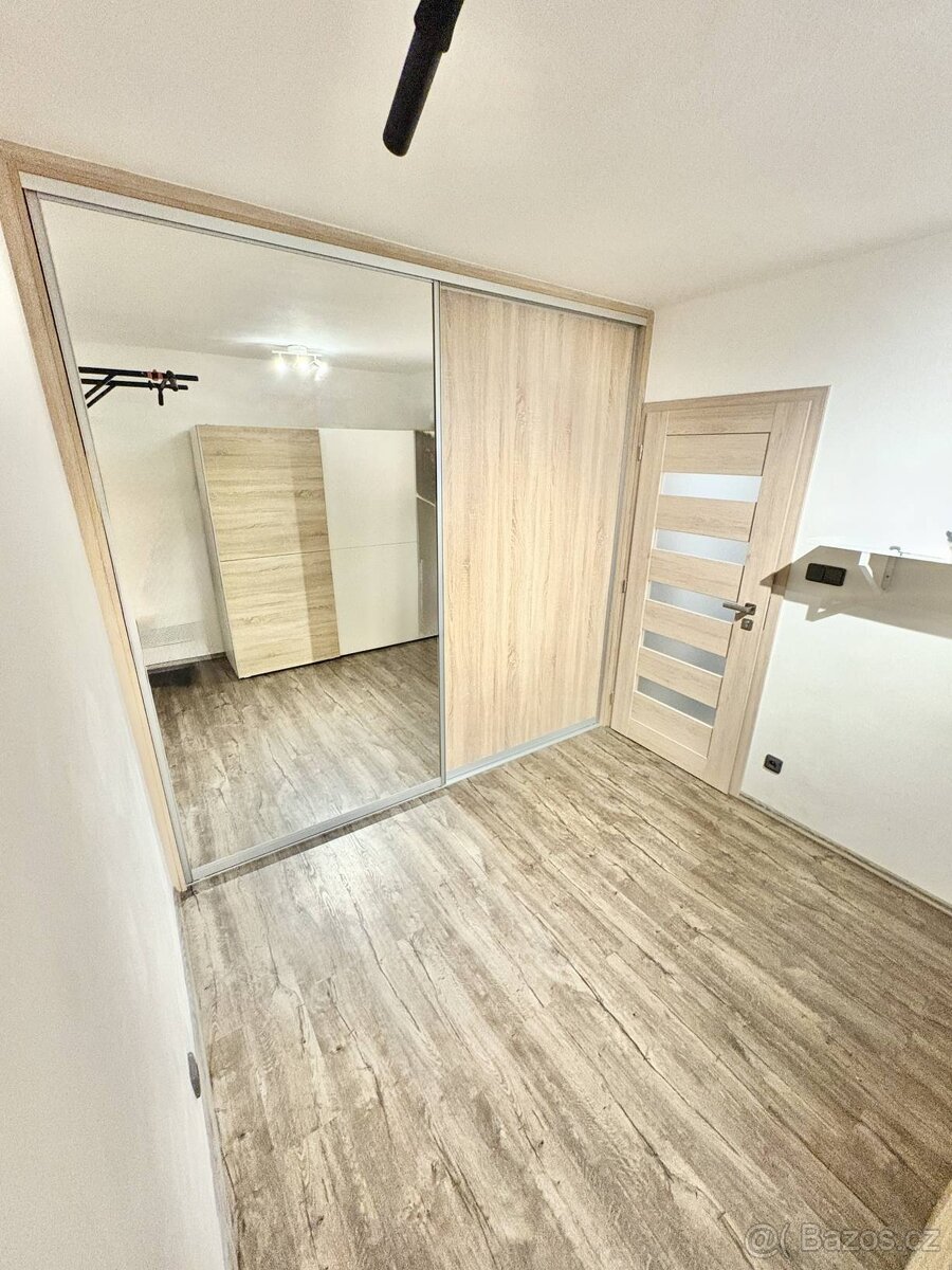 Prodej bytu 4+1 Hradec Králové - 13