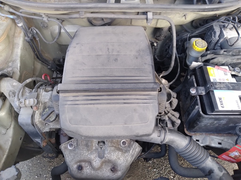 FIAT PUNTO 1.2 8V - 13