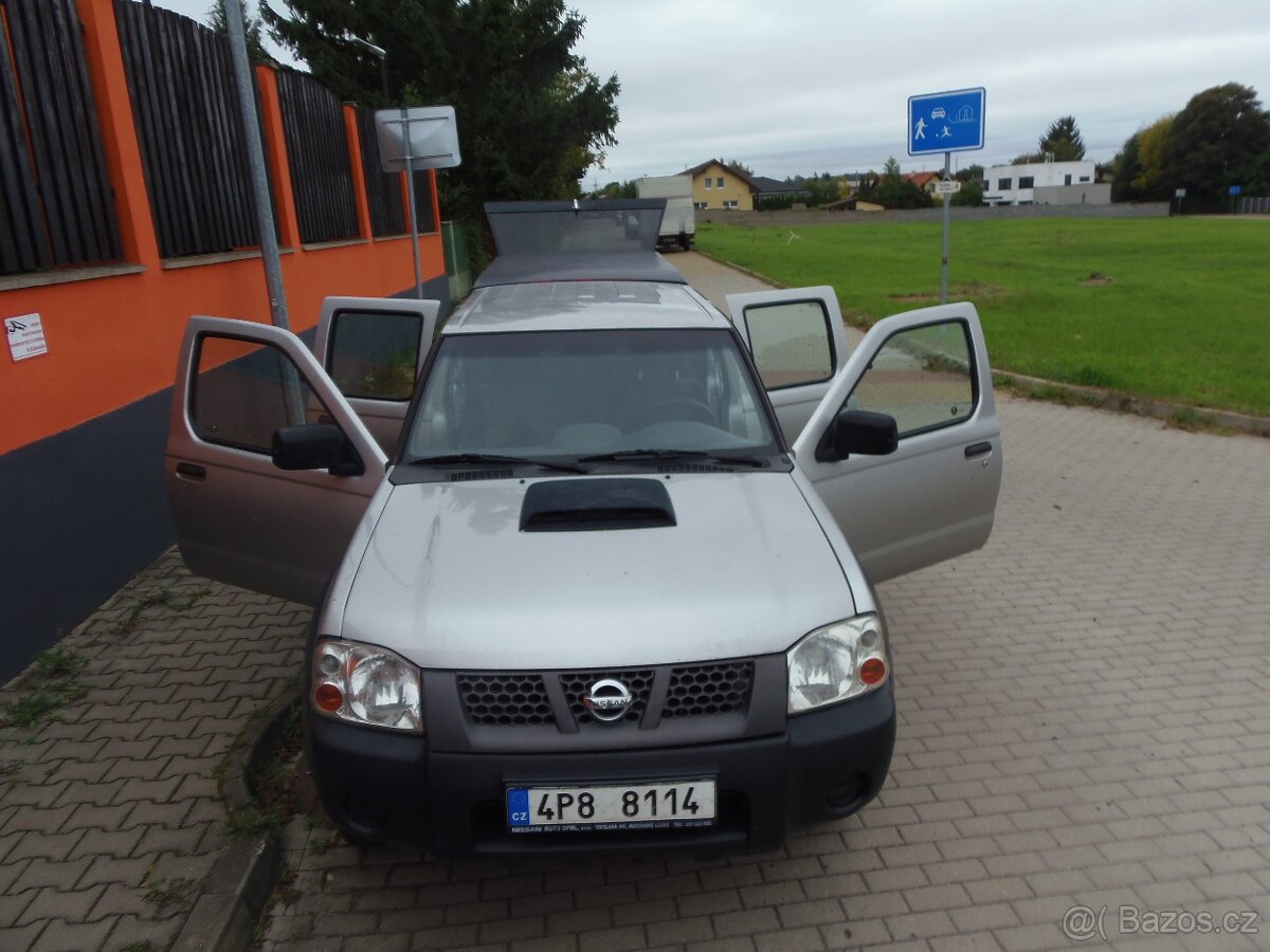 Nissan Navara 2.5 TD NP300 4x4 tažné 3T - 13