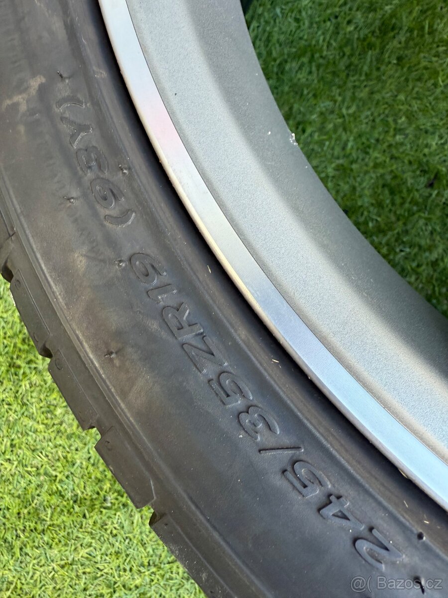 Audi A4 S4 B9 - AUDI ROTOR 245/35 R19 LETNÍ ORIGINÁLNÍ SADA - 13