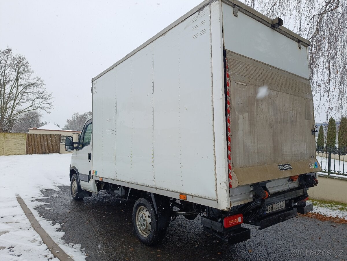 IVECO DAILY SKŘÍŇ S ČELEM 2011 - 13