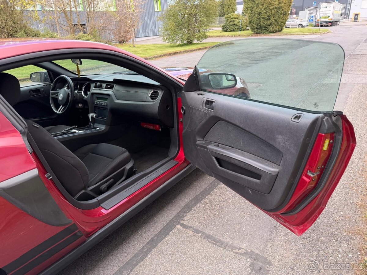 Ford Mustang 3,6 V6 - 13
