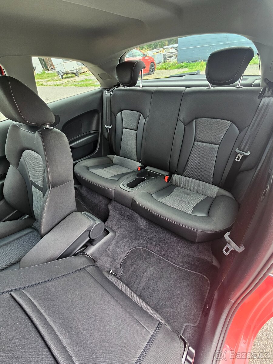 Audi A1 1.6 TDi 66 kW - 13