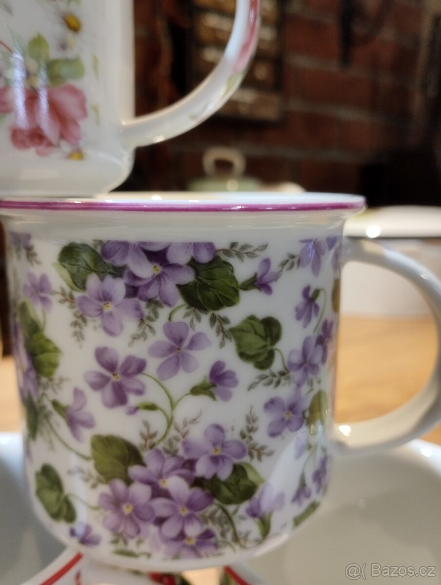 Hrnek porcelán - 13