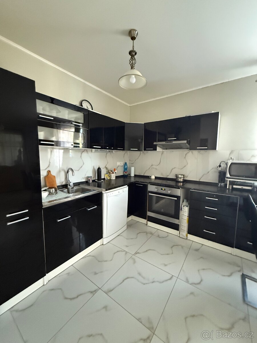 Prodej domu Postřižín, 80 m²+23 m², zahrada 474 m² - 13