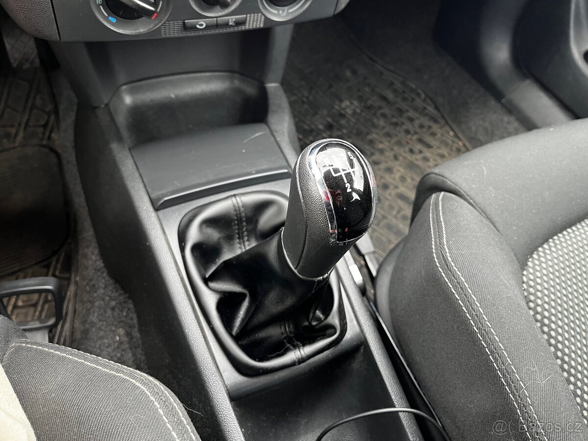 Škoda Fabia 2.0 MPI - 13