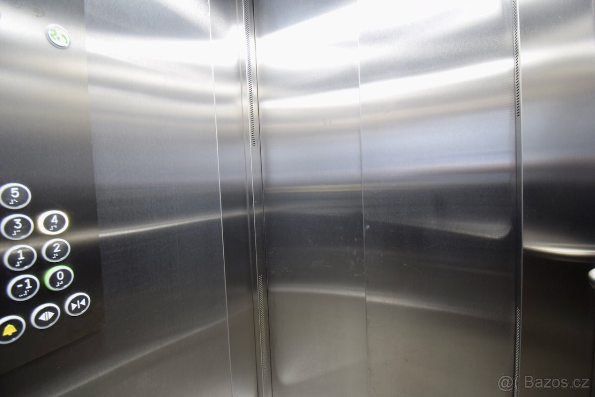 Pronájem bytu 1+kk, Slavonínská, Olomouc, 15 500 Kč/měs, 41 - 13