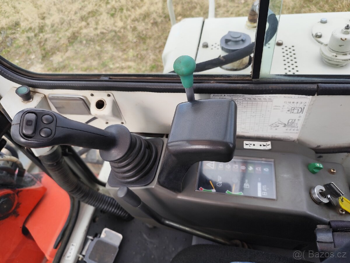 Bagr Takeuchi TB145. Váha 4800kg. - 13