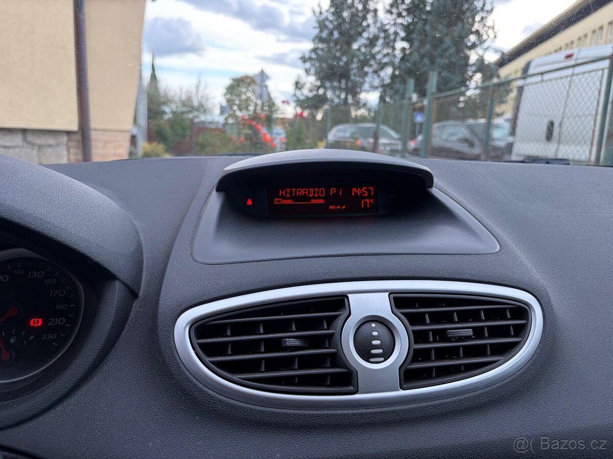 Renault Clio - 13