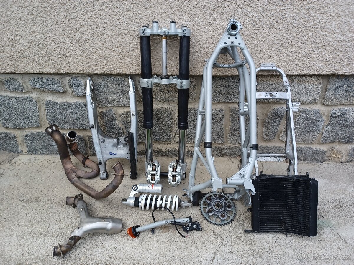 KTM LC8 950 - MOTOR NA DÍLY - 13