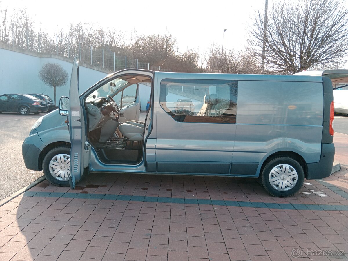 Opel vivaro 2010 - 13