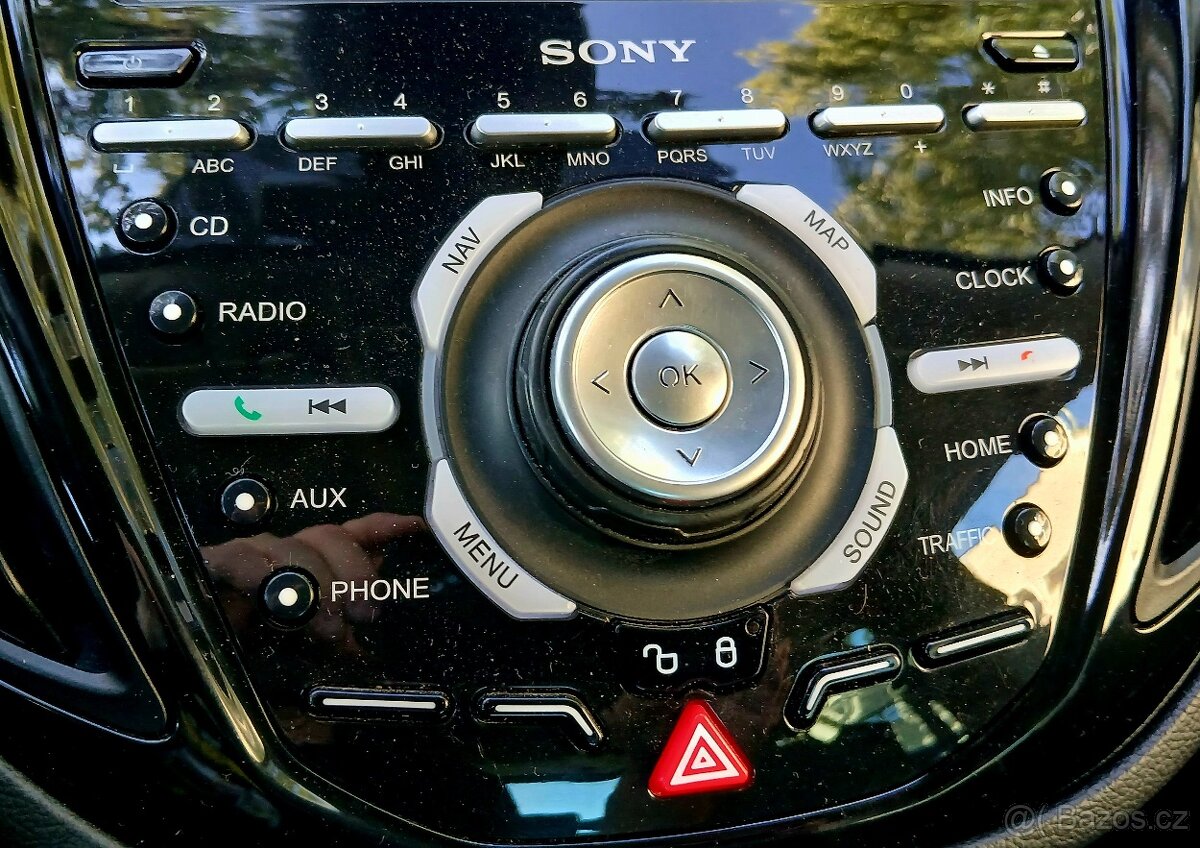 B-MAX 1.6 TDCi,70Kw,Výborný stav. - 13