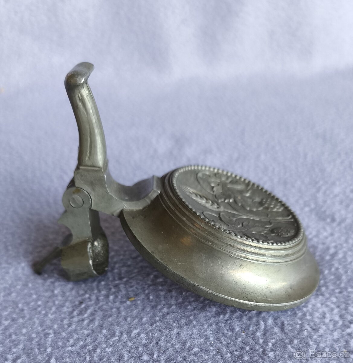 cínové víčko na korbel - 13