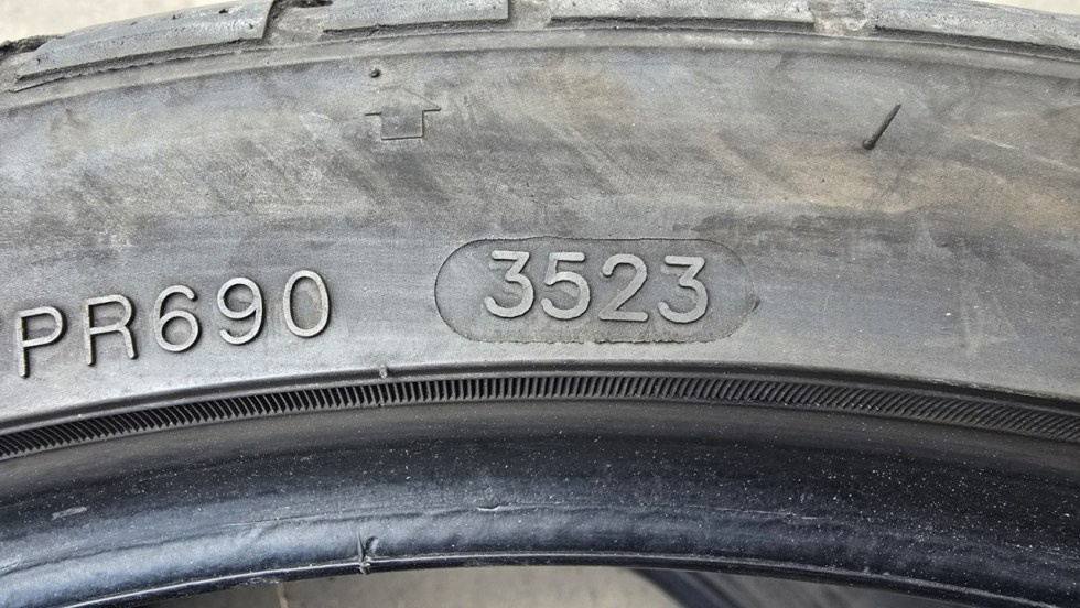 Zimní pneumatika 245/35/20 Tracmax - 13