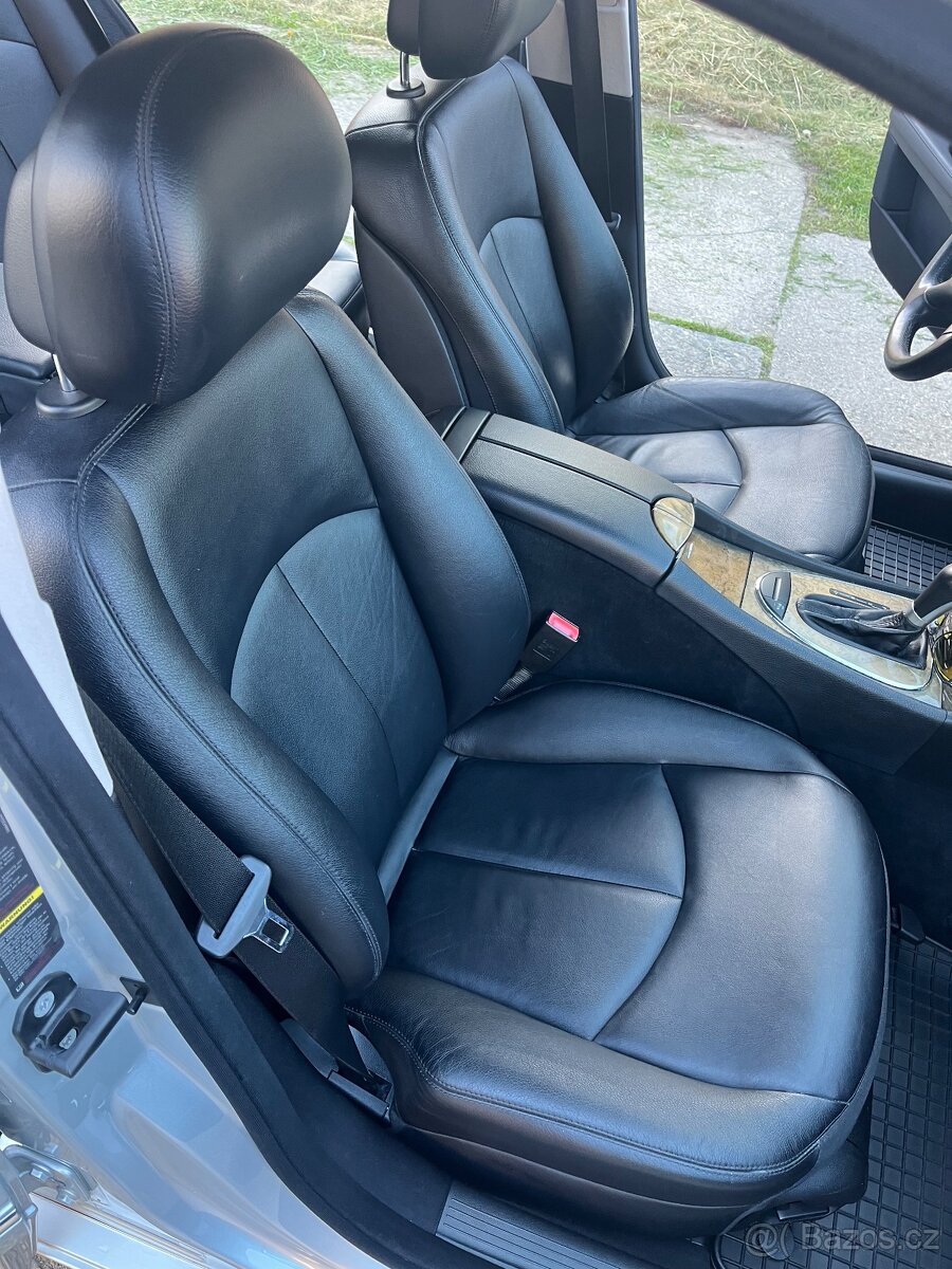 Mercedes-Benz E 280 CDI - 13