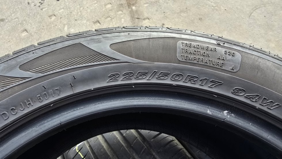 Letní pneu 225/50/17 Nexen - 13