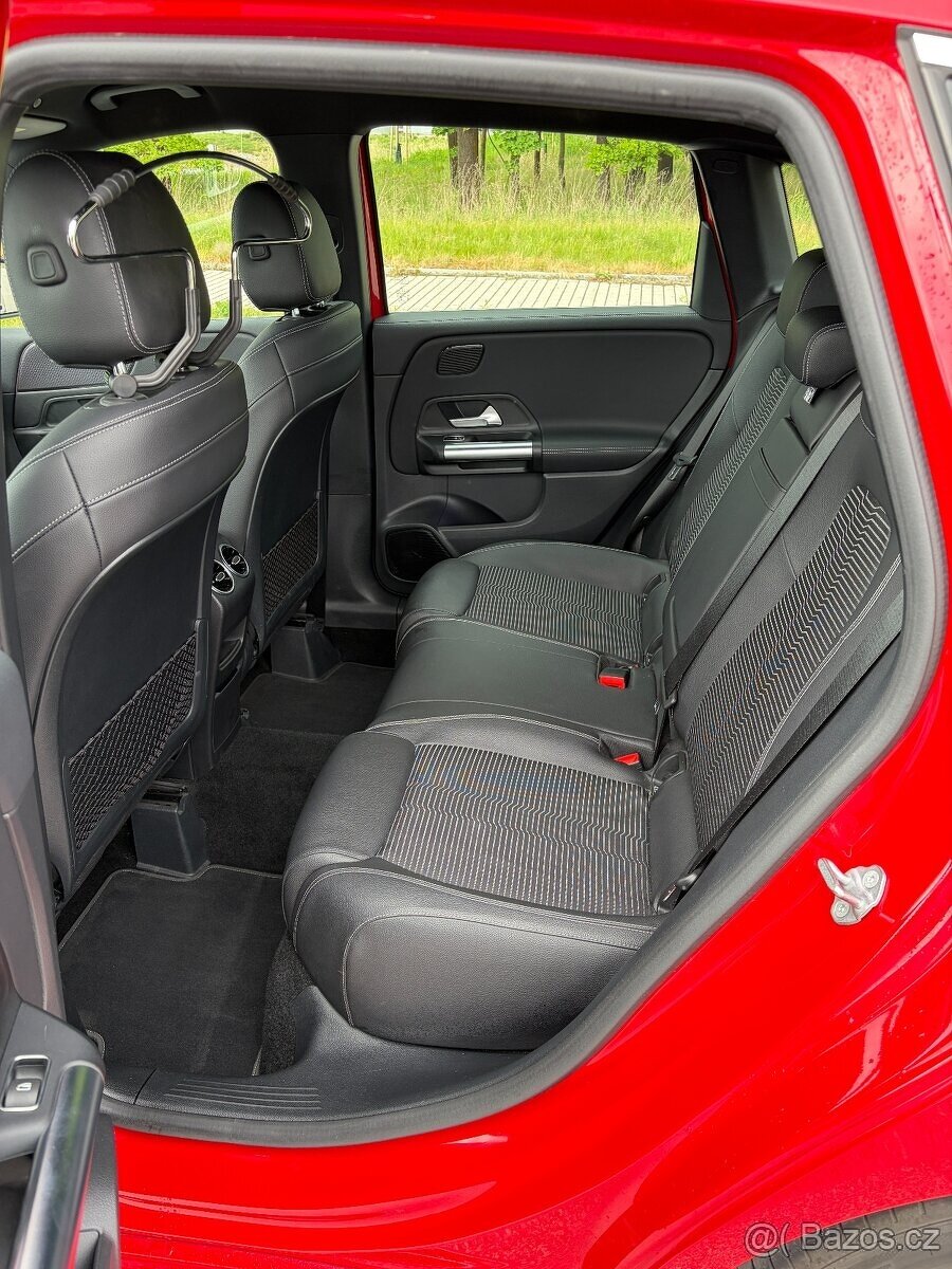 Mercedes-Benz B 200d - 13