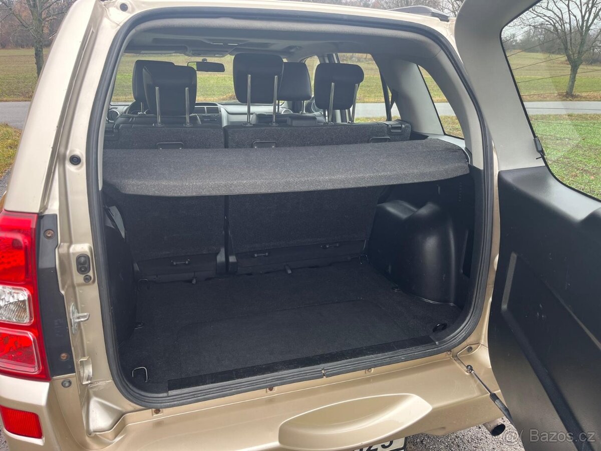 SUZUKI GRAND VITARA II 2.0i 103kw BENZIN MANÁL 4X4 BEZ KOROZ - 13