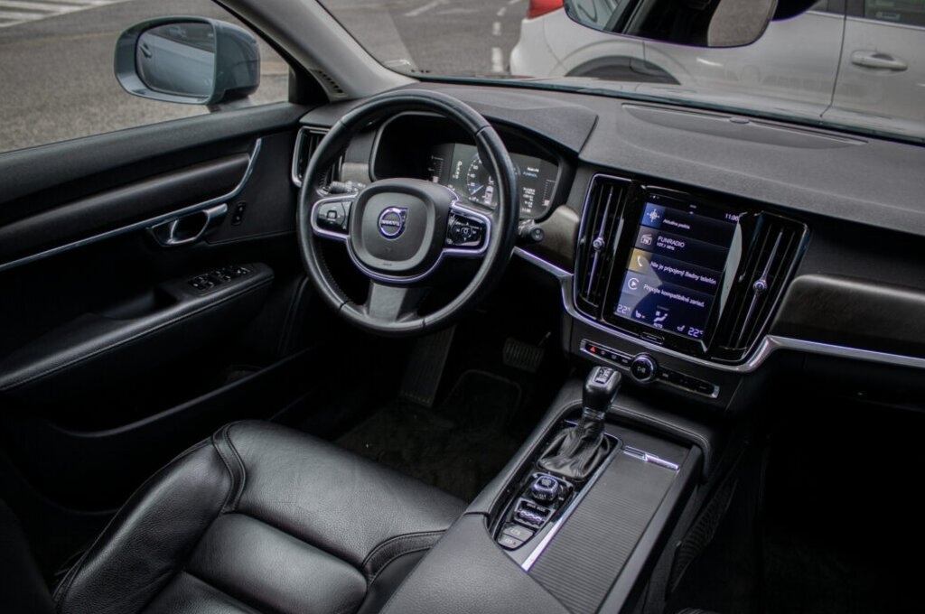 Volvo V90 Cross Country 2.0 D - 13