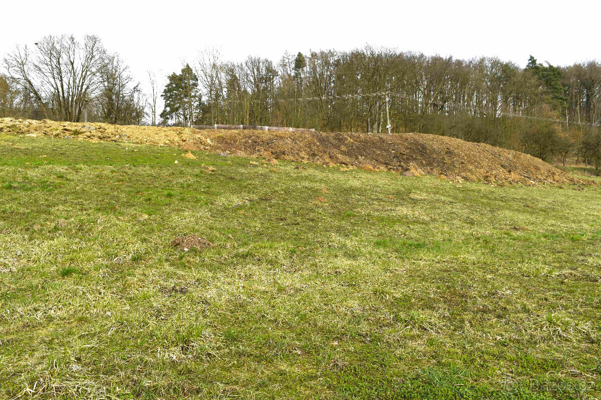 Krabčice - stavební pozemek 6552 m2 - 13