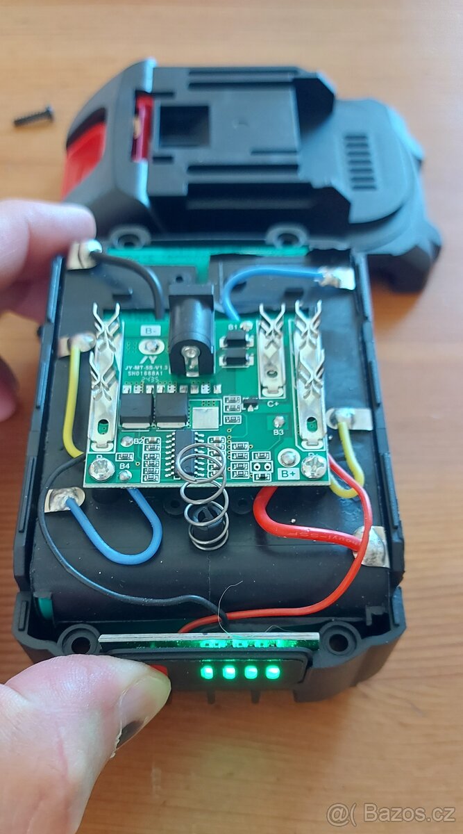 Aku Rázový utahovák+2aku(Ne Makita 18V)+nabíječka, nové. - 13