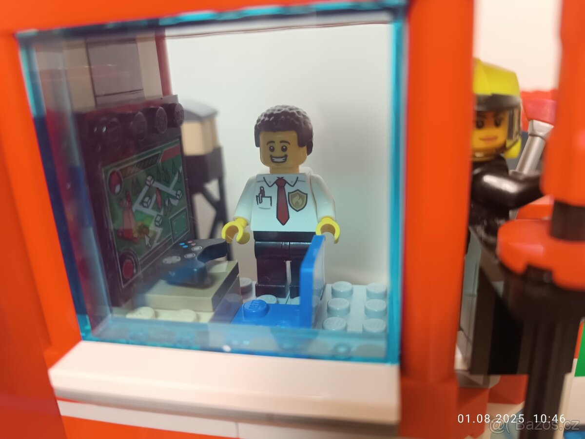 Lego - hasičská stanice - 13