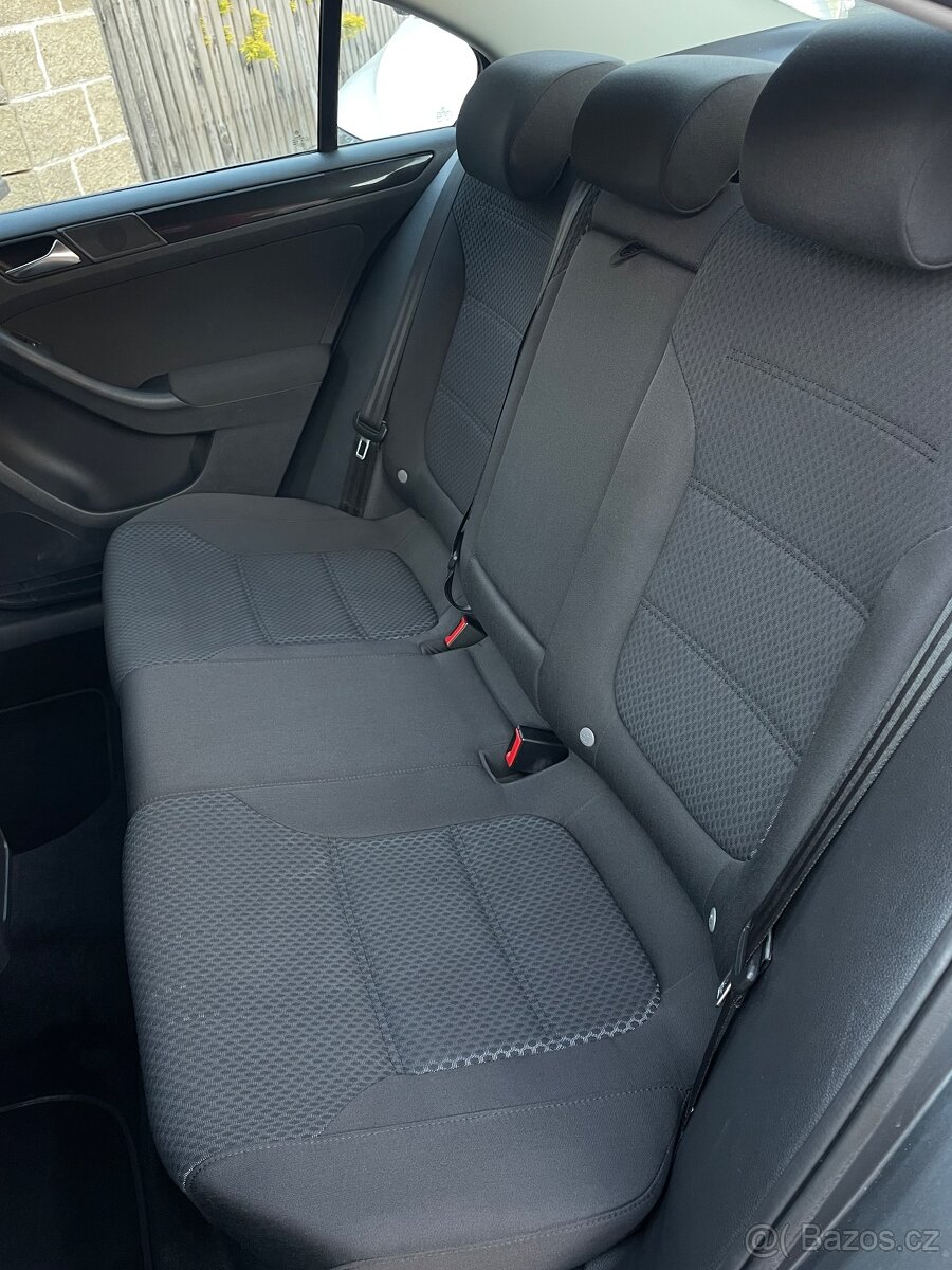 VW JETTA 1.2 TSI COMFORTLINE | TOP VÝBAVA | NOVÁ STK - 13