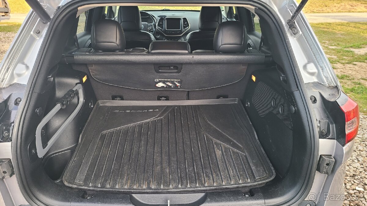 Jeep Cherokee 3.2 Limited LPG - 13