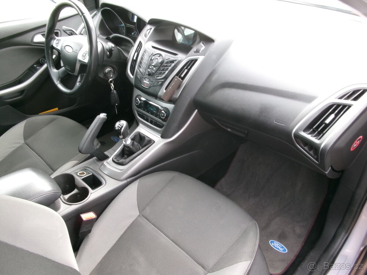 PRODÁM Ford Focus 1.0 ECOBOOST AC BT TEMP - 13