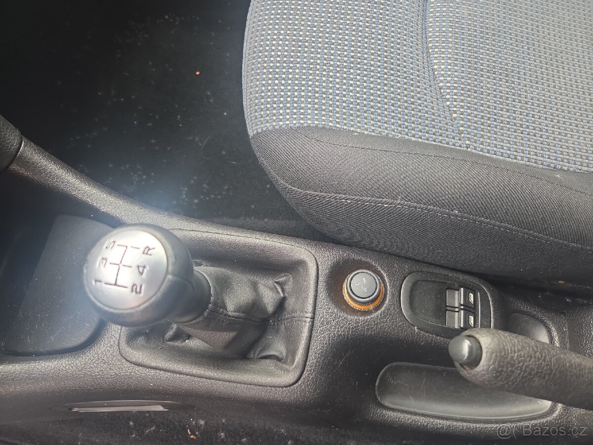Peugeot 206 SW - 13