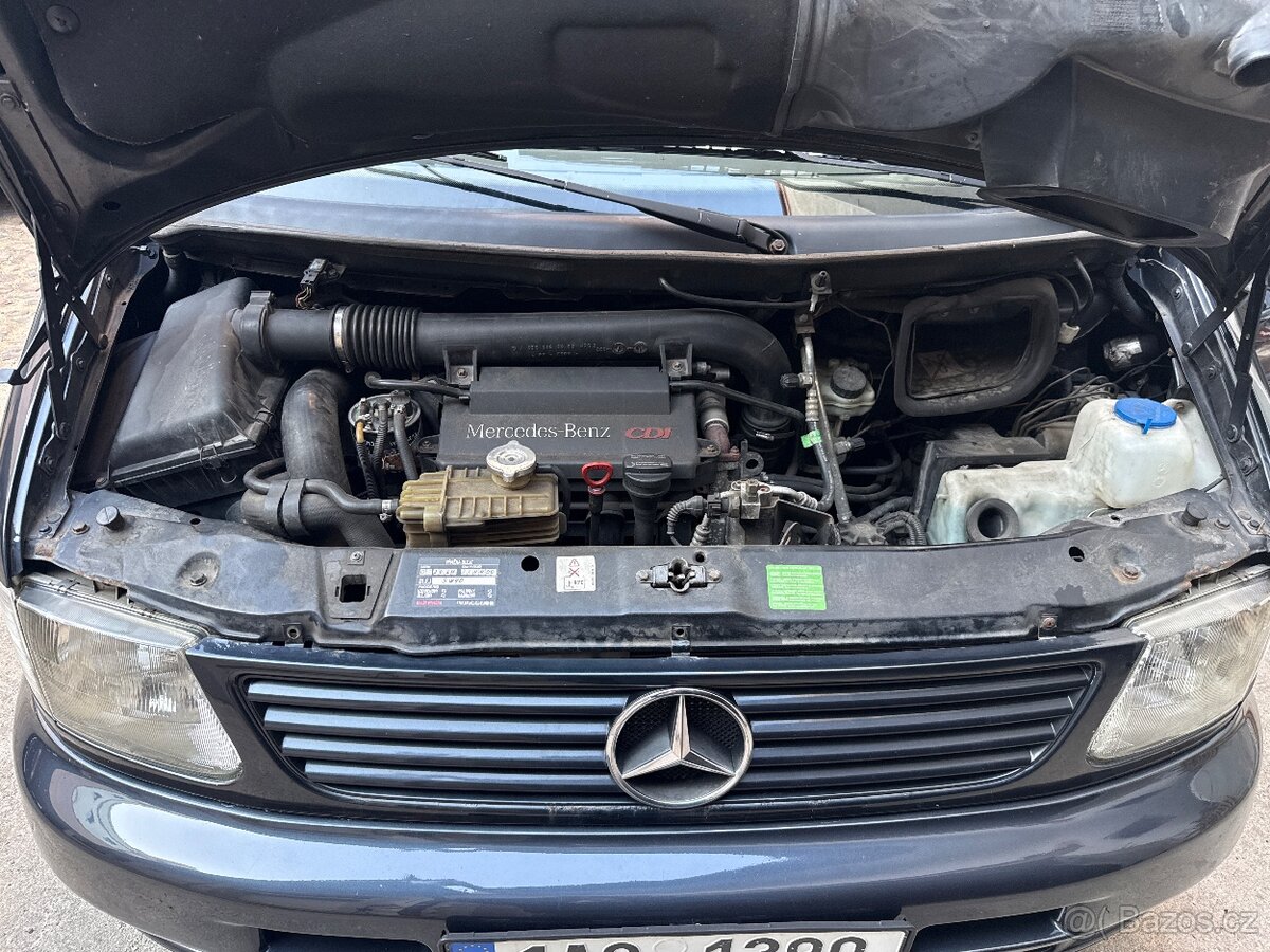 MERCEDES BENZ 638 V220 CDI - 13