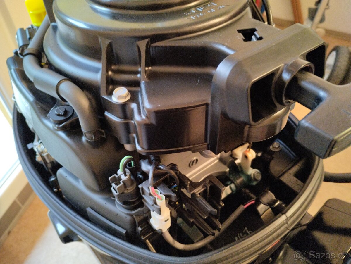 Lodní motor Suzuki 15Ps 4Takt - 1A top stav - 13