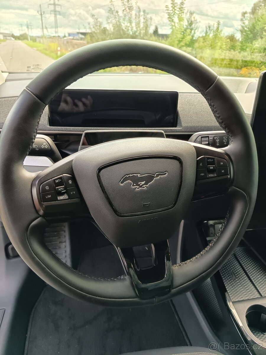 Ford mustang Mach e 99kwh - 13