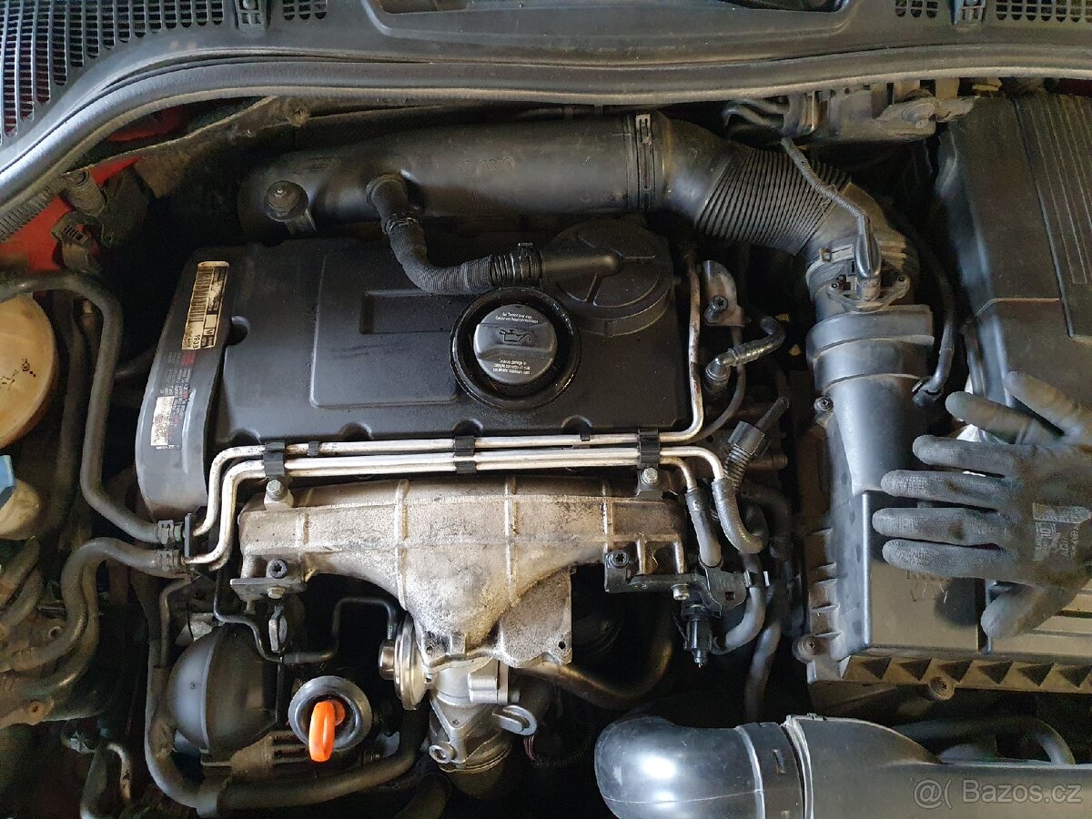 Škoda Octavia 2 combi 2.0 TDI 103 kW - díly - 13