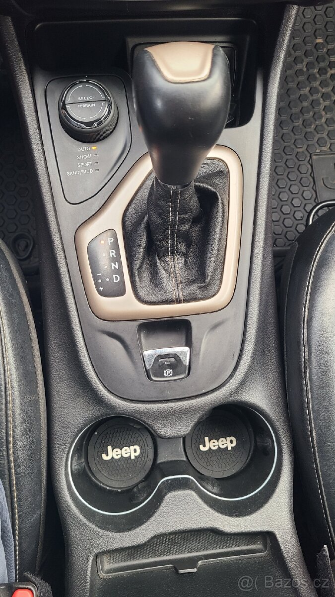 Jeep Cherokee 3.2 limited LPG - 13