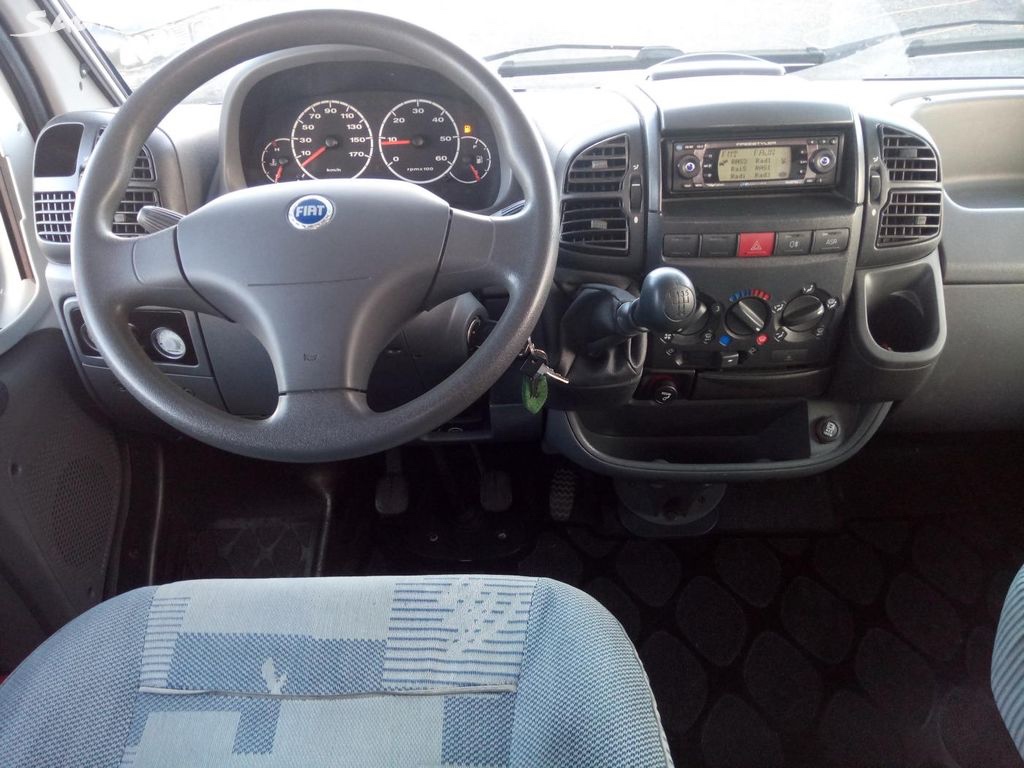 PRODÁM Obytný automobil - 13