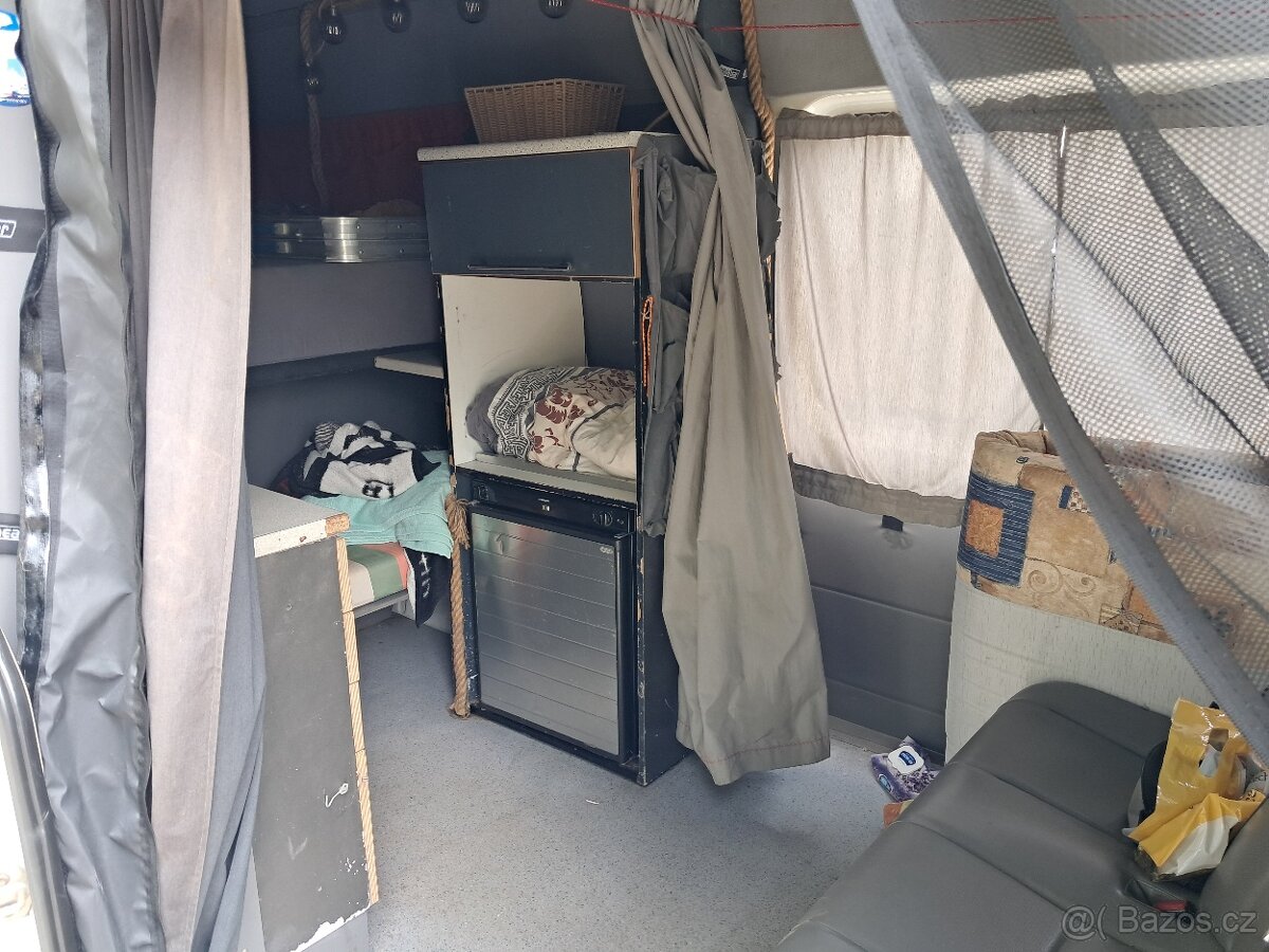 Prodám autokaravan VW Crafter 2,5 TDI - 13