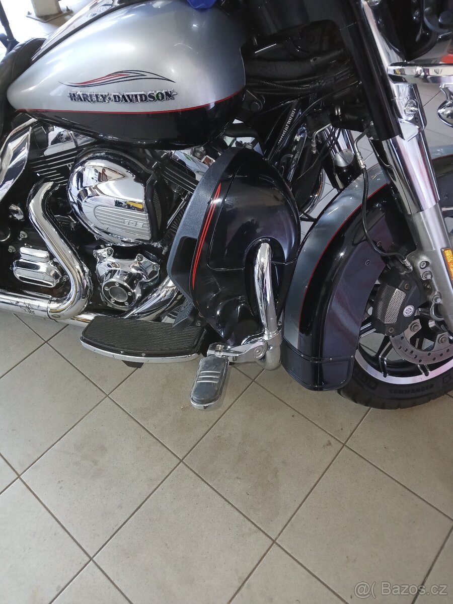 HARLEY DAVIDSON ELECTRA GLIDE - 13