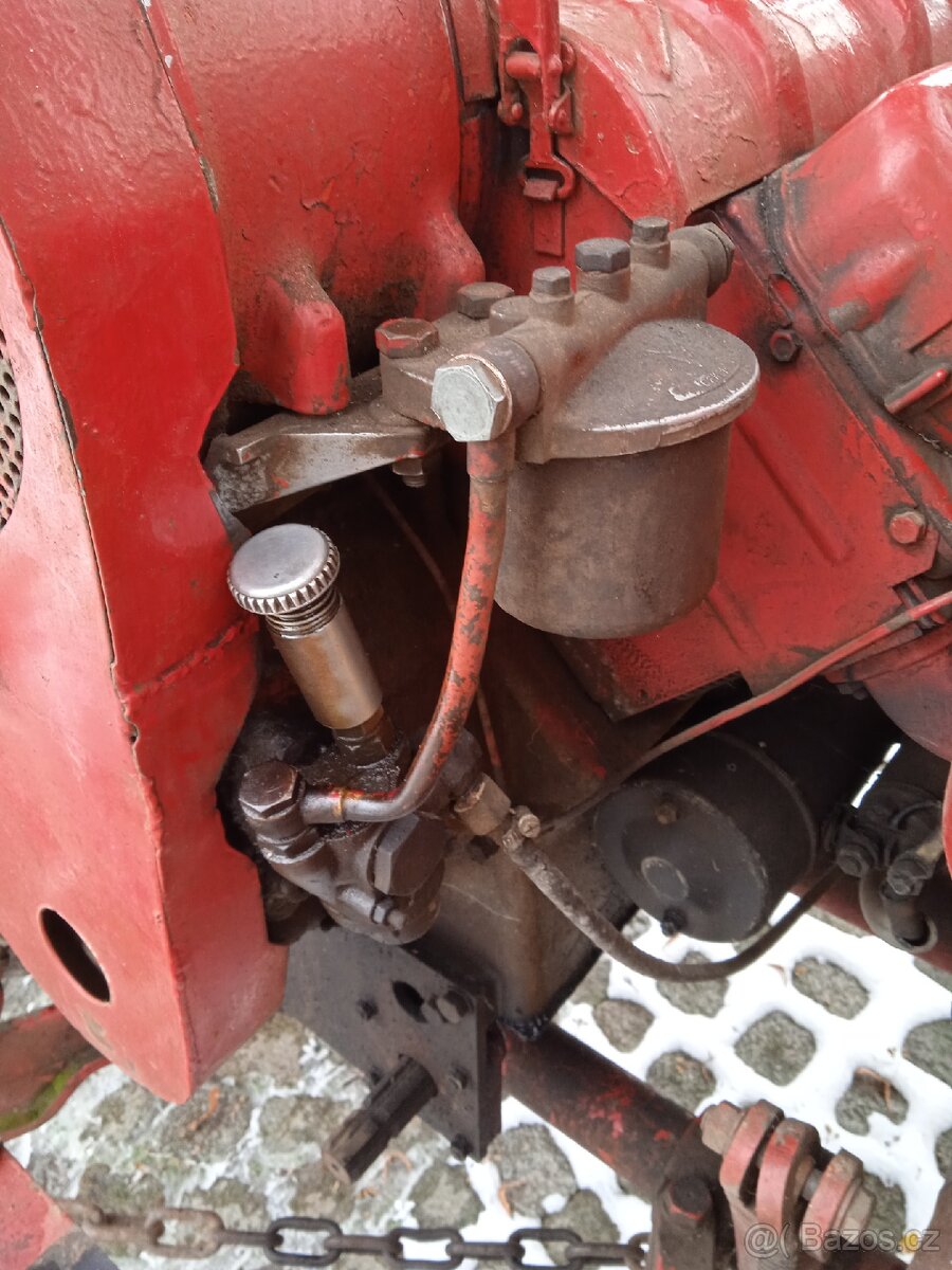 Traktor rs 09 / eres / nosic naradi rs 09 - 13