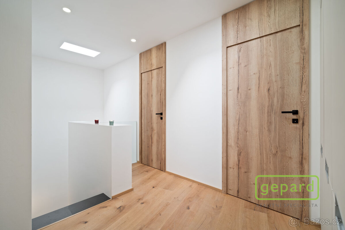 Mezonetový byt 289m2, 3 parkovací stání - 13