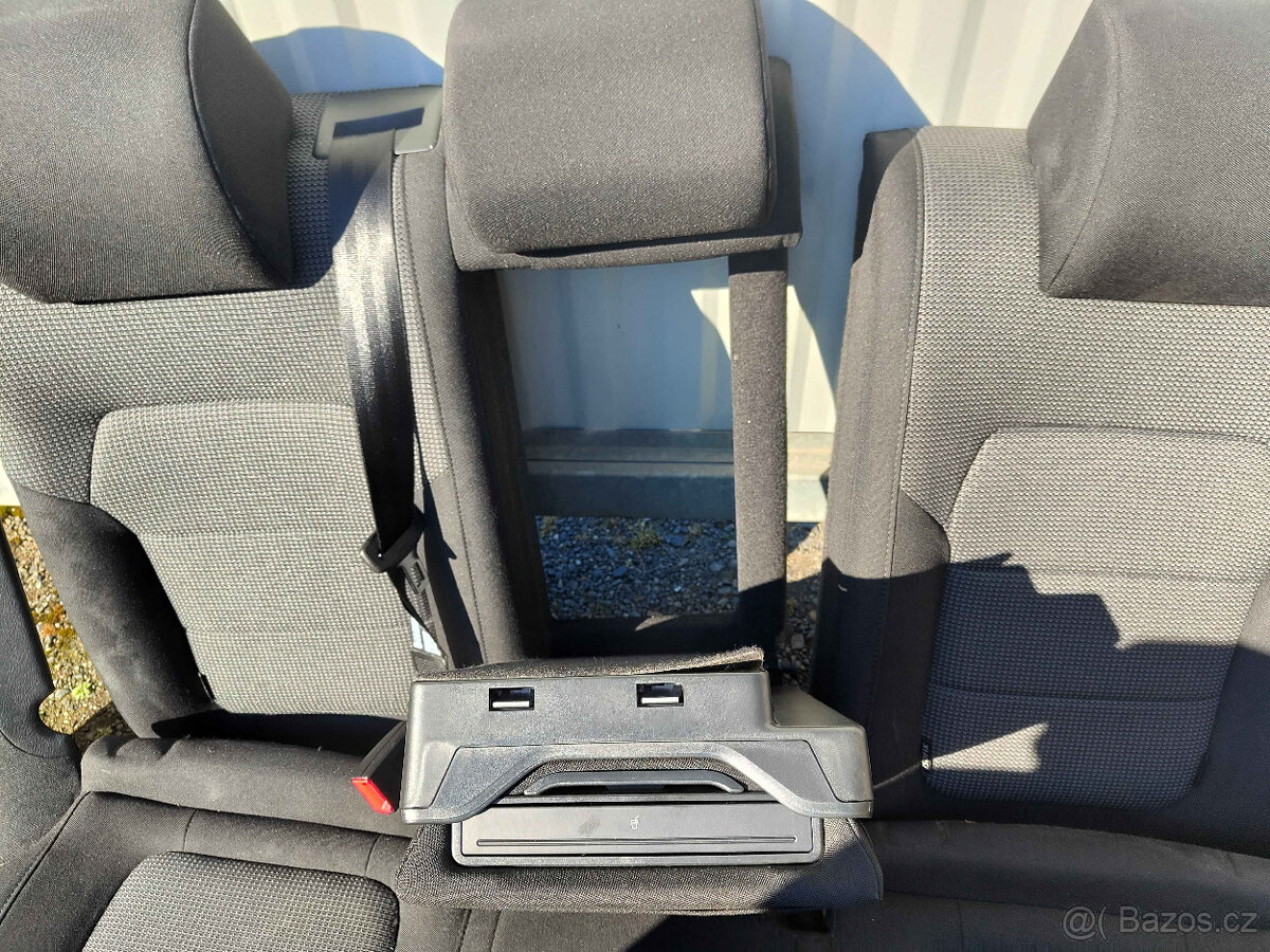 Sedačky Passat B7 - sedan - 13